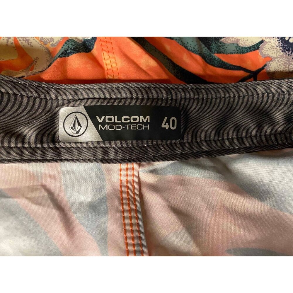 Volcom Tropical Hideout Mod-Tech Swim Trunks Mens… - image 5